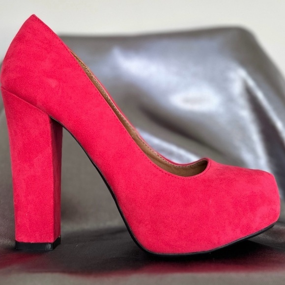 Meet your Posher, Loida - Picture 11 of 16